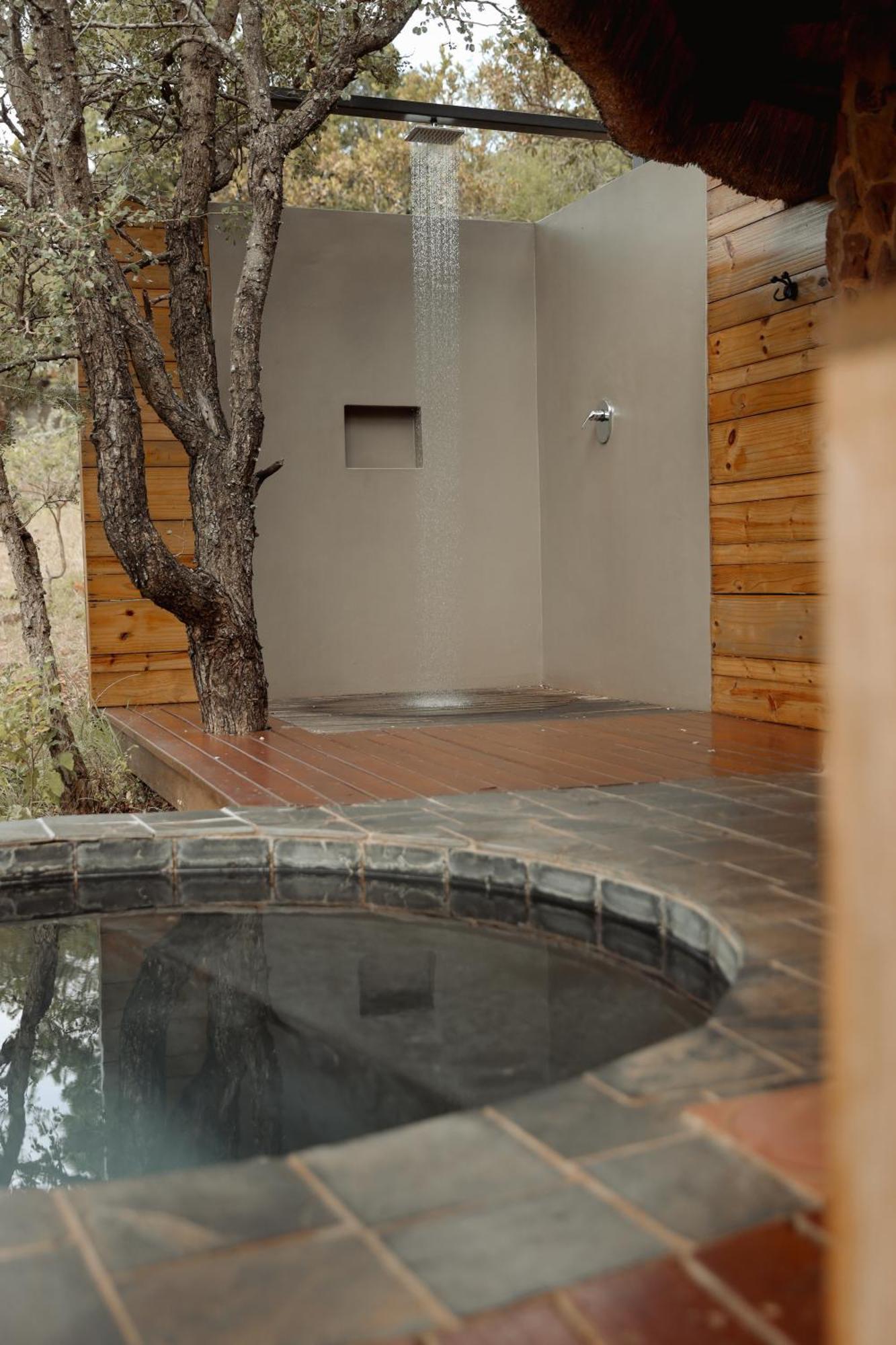 Leopard Mountain Safari Lodge Manyoni Private Game Reserve Kültér fotó