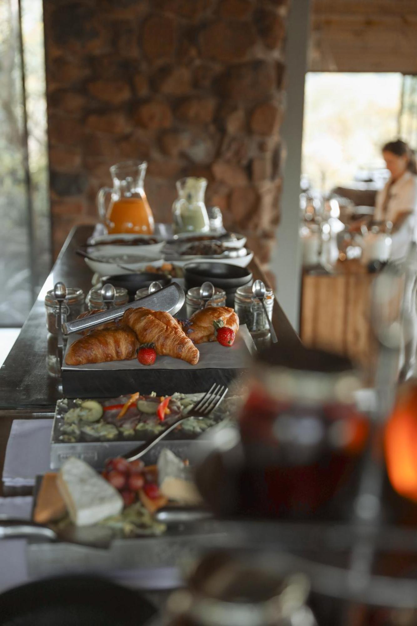 Leopard Mountain Safari Lodge Manyoni Private Game Reserve Kültér fotó